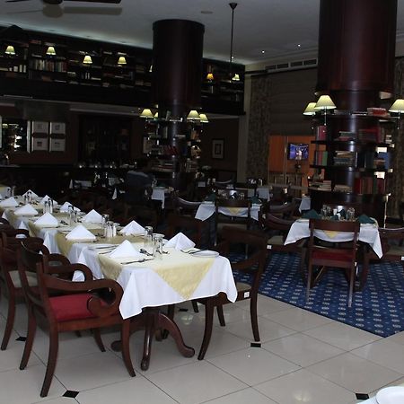Oakwood Park Hotel Lekki Exteriör bild