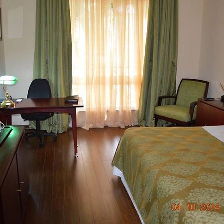 Oakwood Park Hotel Lekki Exteriör bild