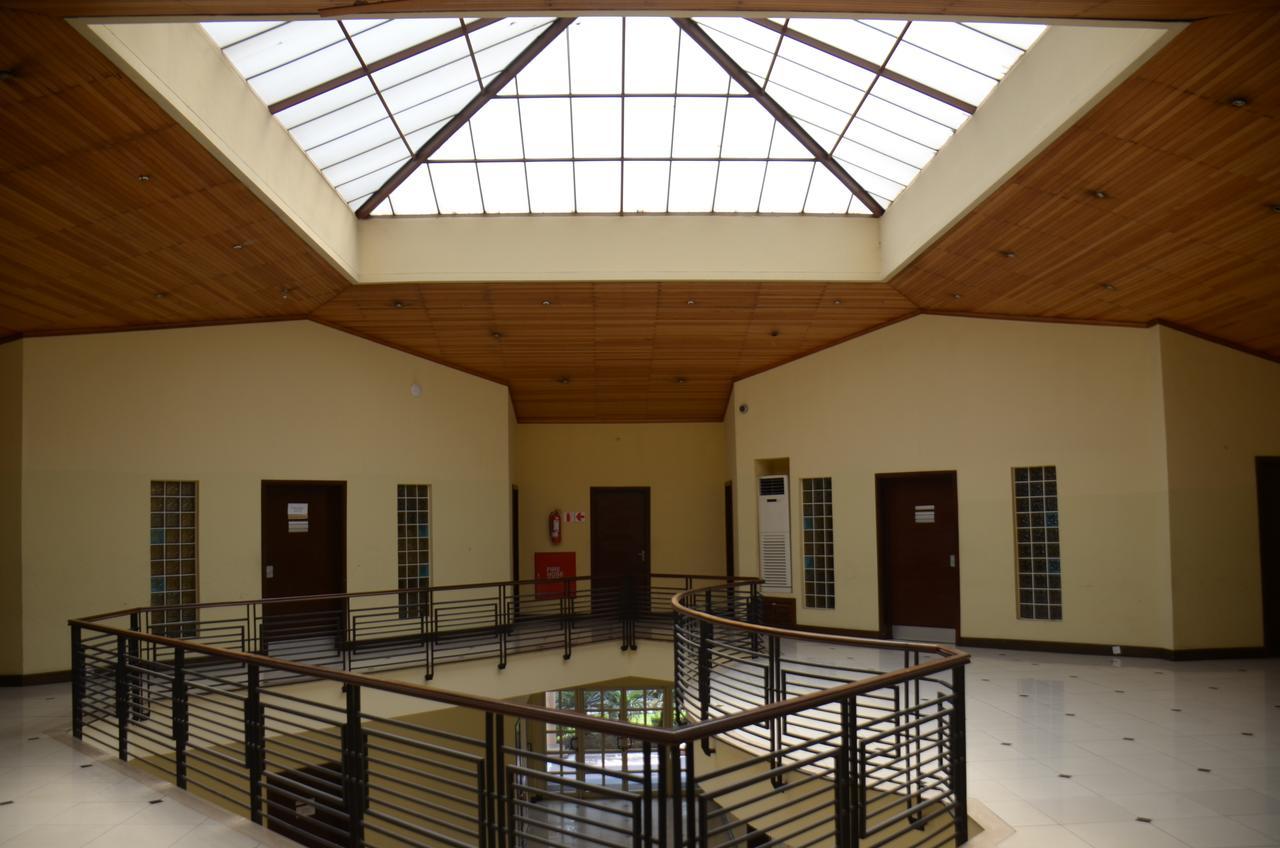 Oakwood Park Hotel Lekki Exteriör bild
