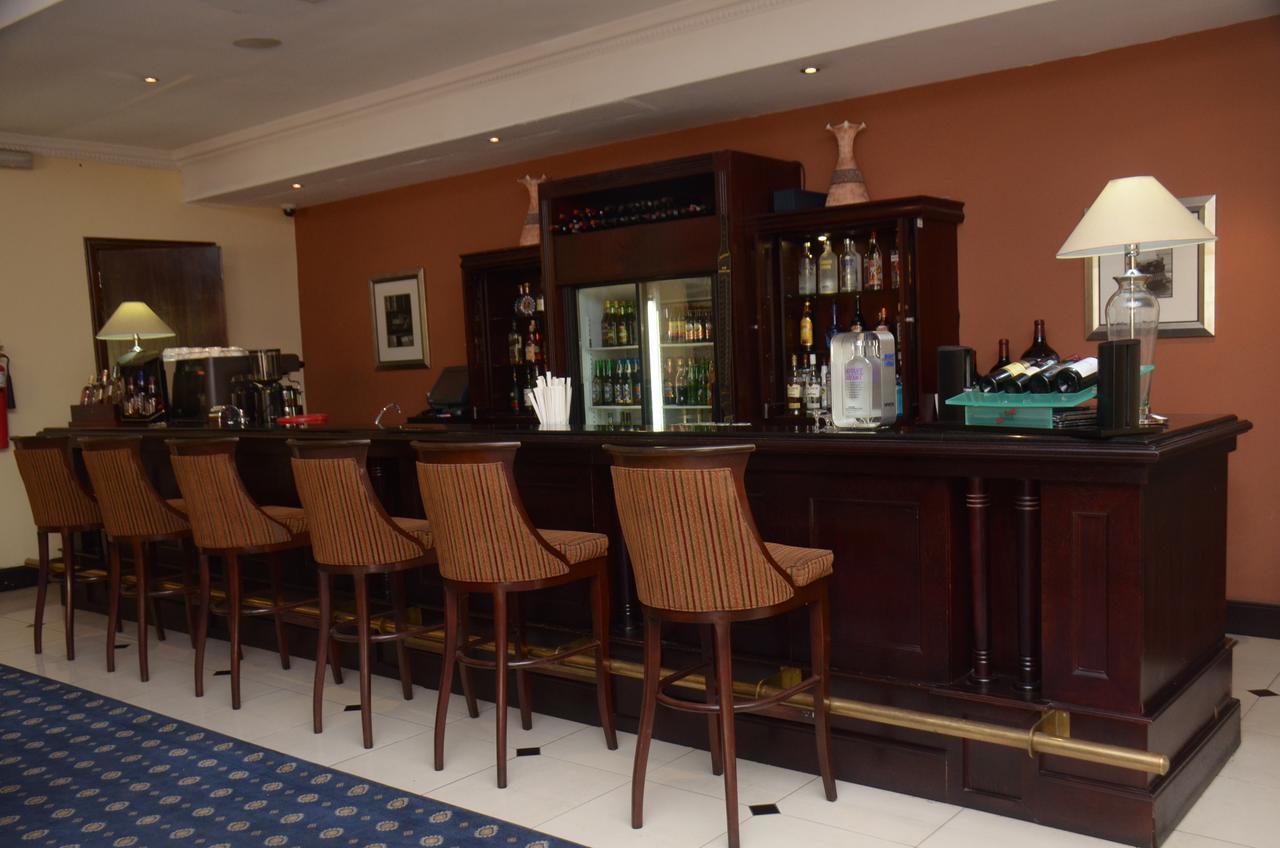 Oakwood Park Hotel Lekki Exteriör bild