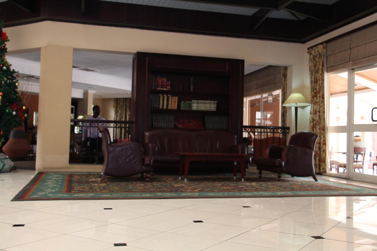 Oakwood Park Hotel Lekki Exteriör bild