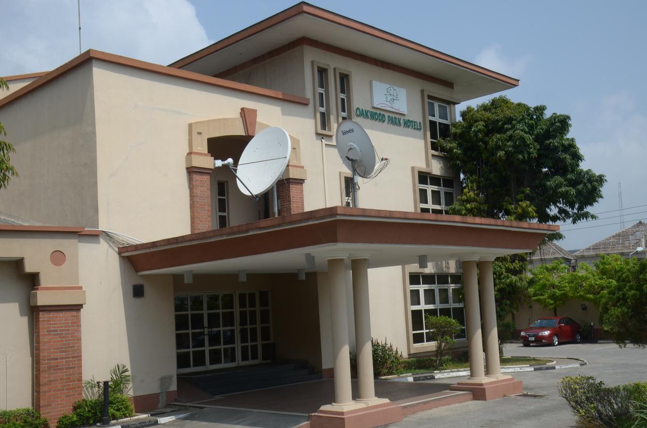 Oakwood Park Hotel Lekki Exteriör bild
