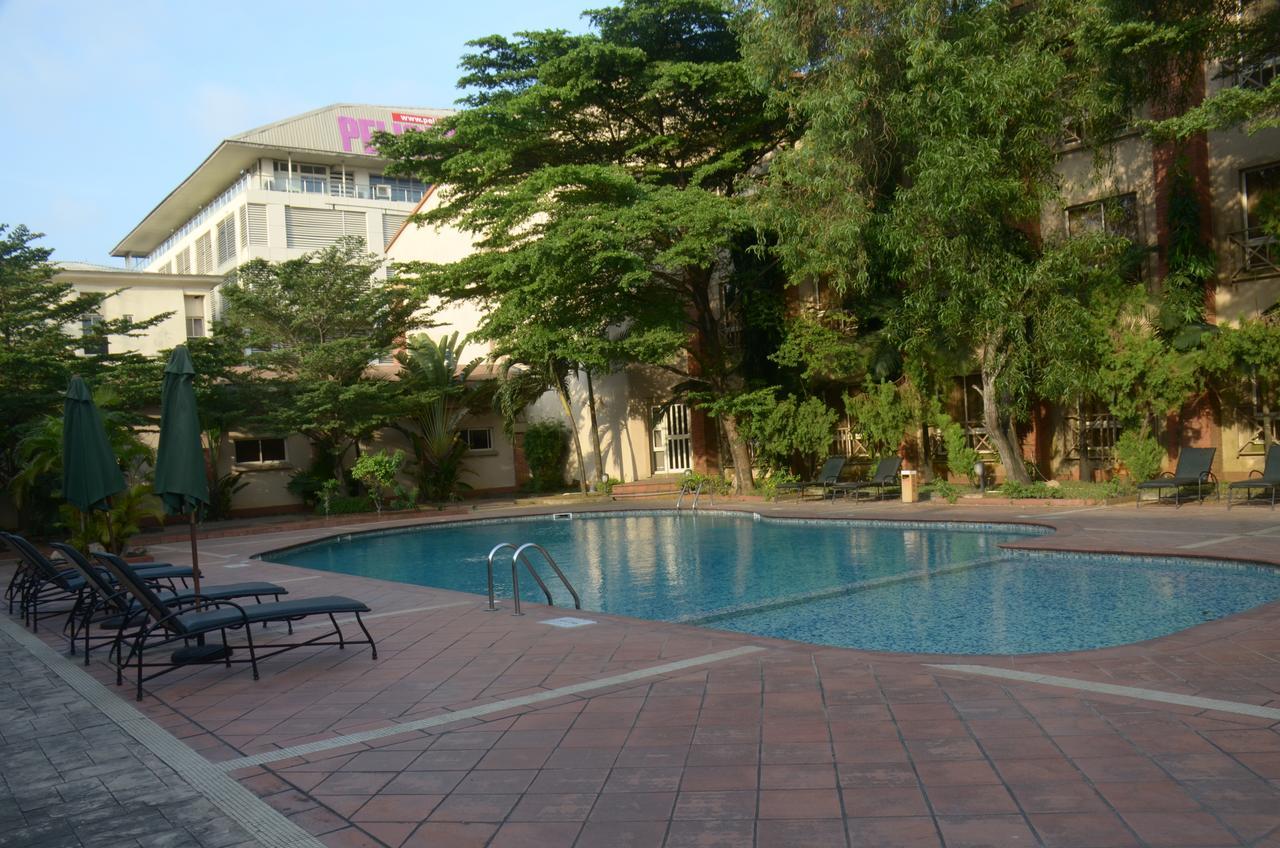 Oakwood Park Hotel Lekki Exteriör bild